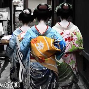 着物の女性