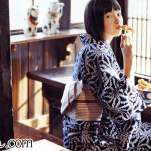 浴衣の女性